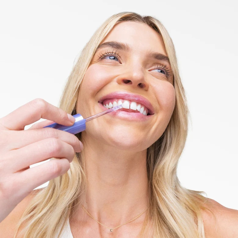 Clinclii™ Instant Glow Tooth Gloss–Your Smile’s Finishing Touch ✨